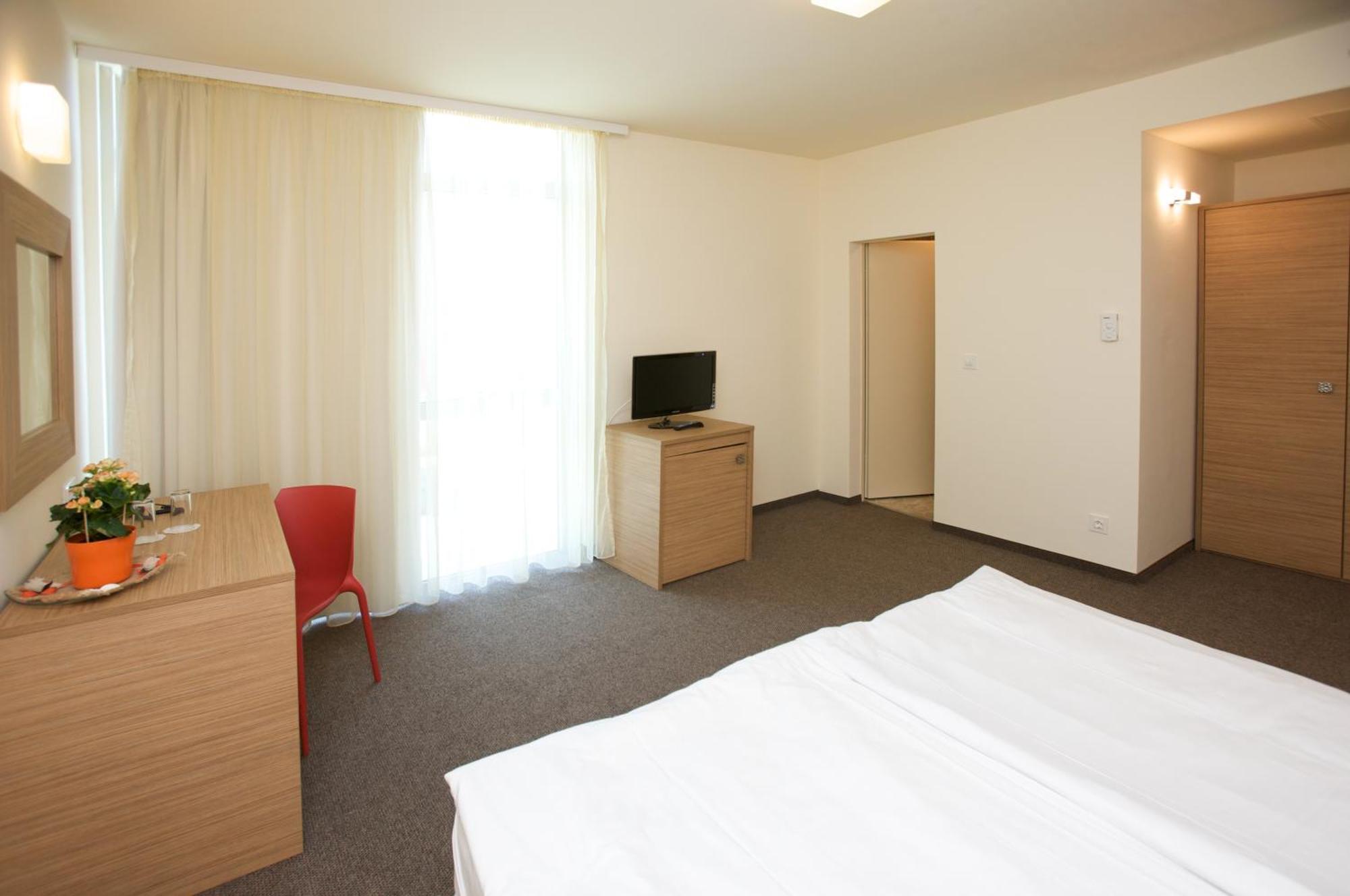 Jeravi Club Hotel Primorsko Exteriér fotografie